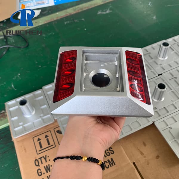 Yellow Solar Motorway Stud Lights With Shank For Freeway